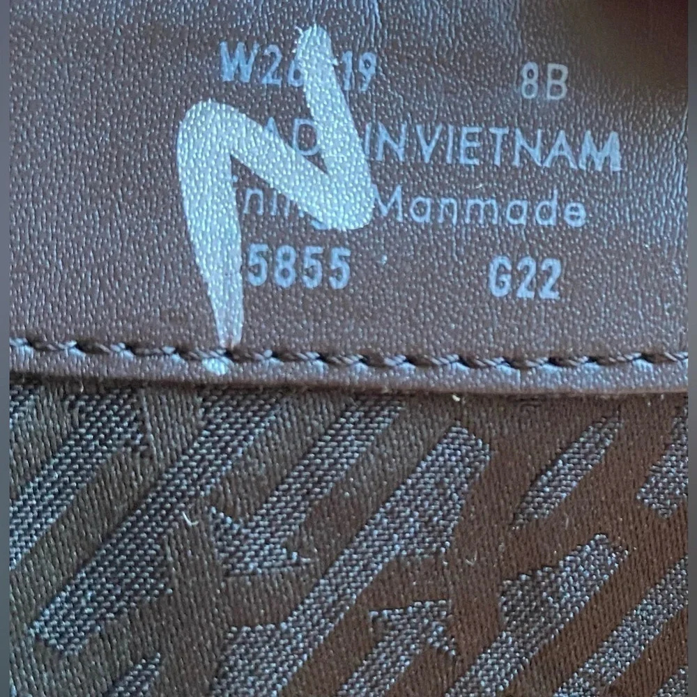 NEW w/o box Cole Haan Women's Leighton Waterproof Chelsea Bootie Size 8 - Picture 4 of 12